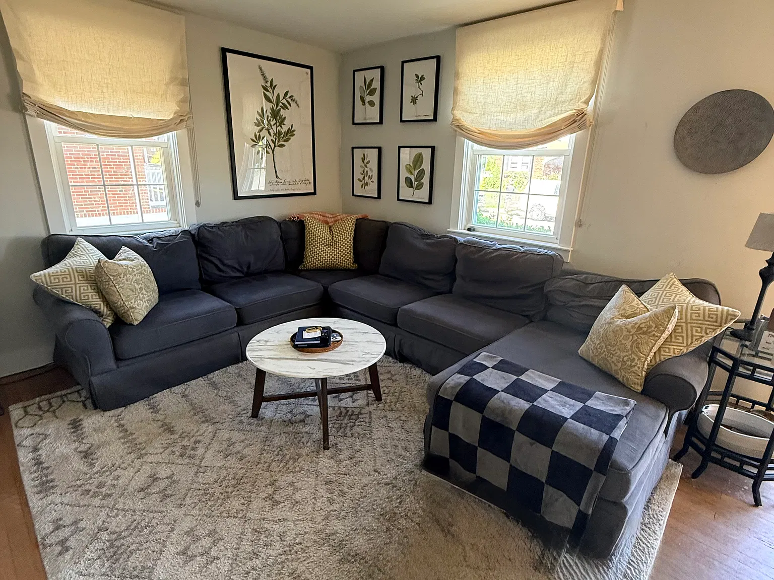 3 bed, 2.5 bath, 1920 sqft, $2,700 — Photo 2