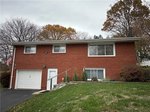 132 Marlene Dr, Beaver Falls, PA 15010