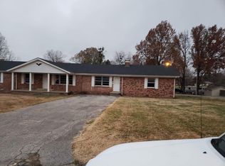 201 Strathmoor Blvd, Paducah, KY 42001