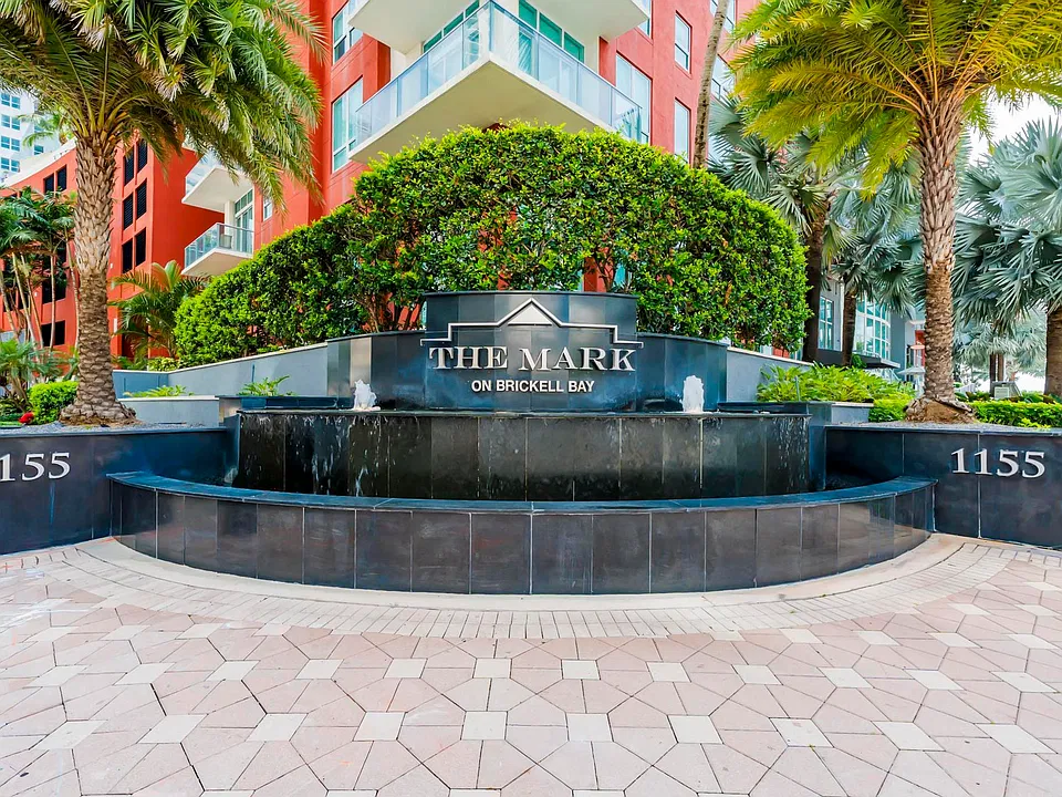1155 Brickell Bay Dr #2509