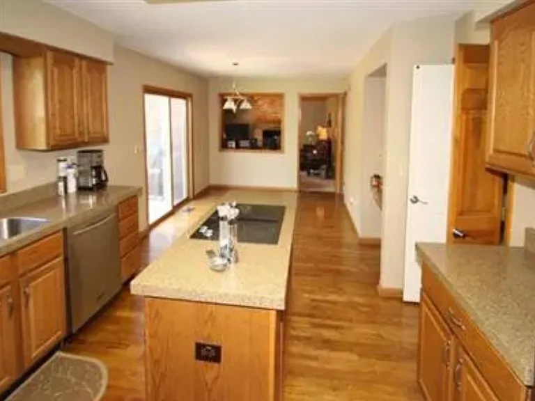 10282 Falling Waters Ln — Photo 10