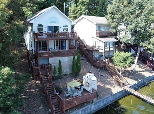 31 Hickory Rd, Lake Ozark, MO 65049