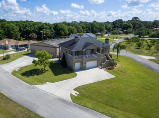 128 Airport Dr, Crescent City, FL 32112
