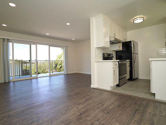 Kitchen & Living Room