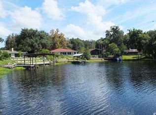 207 SE 5th Ave, Melrose, FL 32666