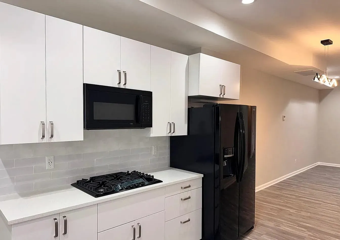 503 North Lakewood Avenue - 1 — Photo 3