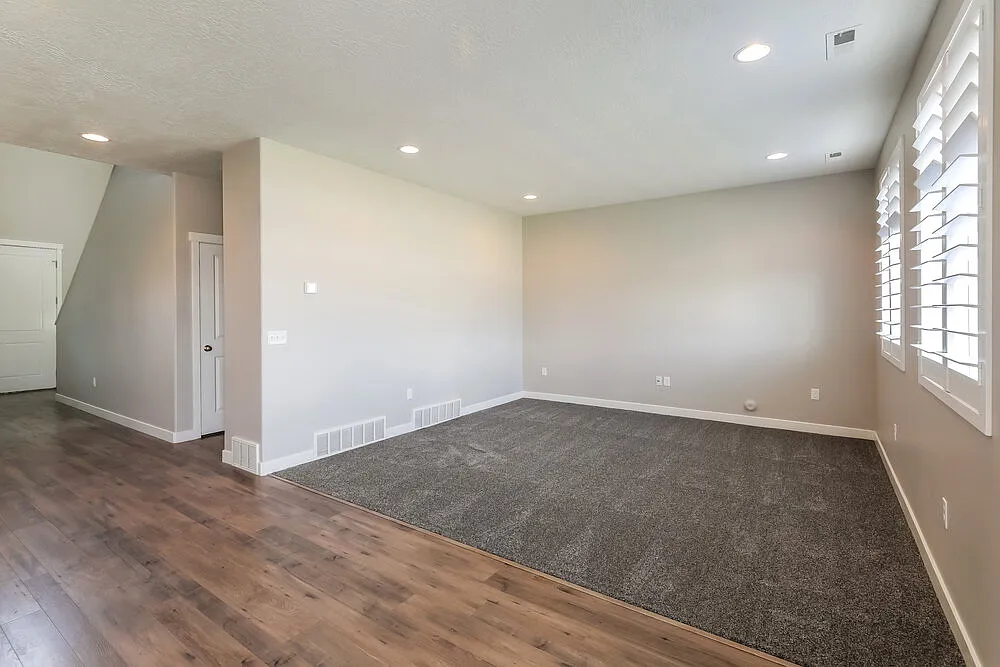 3 bed, 2.5 bath, 2174 sqft, $2,870 — Photo 4