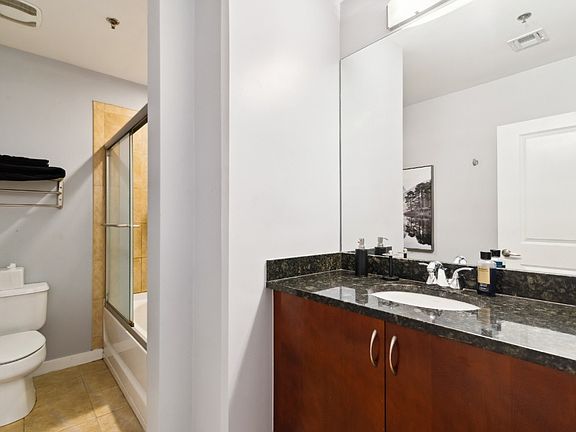4th image of 301 Demonbreun St Unit 505