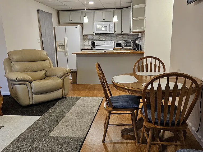 104 Tamara Ln — Photo 6