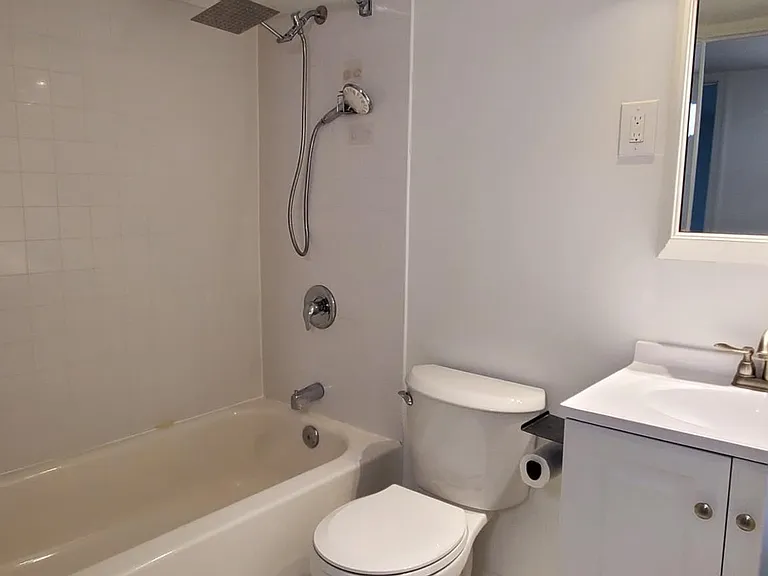 908 N York Rd — Photo 6