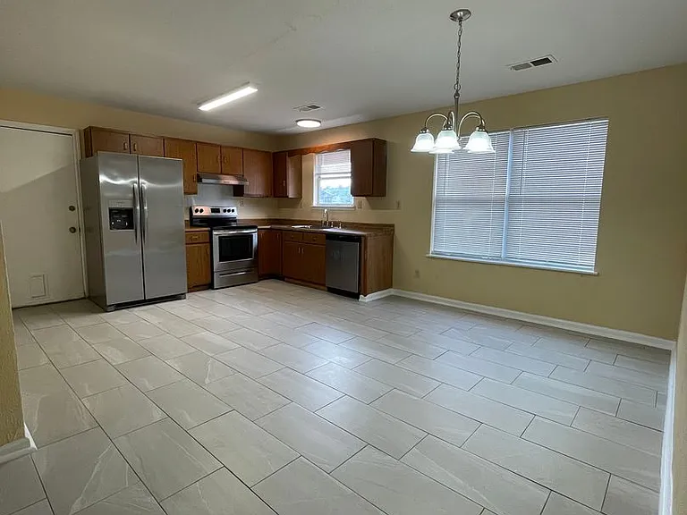 716 Persimmon Pass — Photo 15