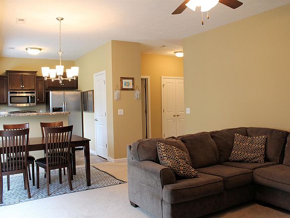 4th image of 1645 Warmingfield Dr