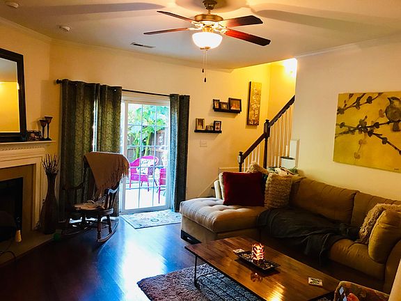 3rd image of 650 Ganyard Farm Way Unit 1