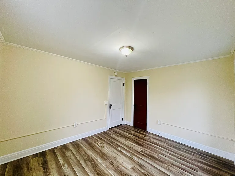 33 Follett St #B — Photo 26