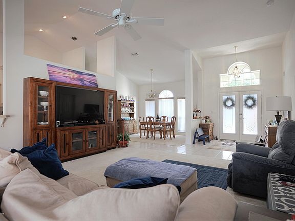 3rd image of 5063 Cocoplum Ave