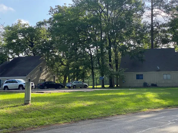 22358 Piney Point Rd, Huntsville, TX