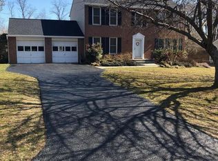 9748 Long View Dr, Ellicott City, MD 21042