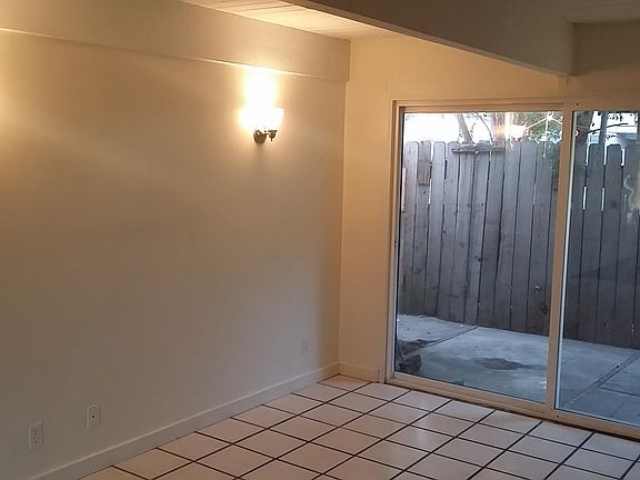 2nd image of 385 N Michigan Ave APT 4