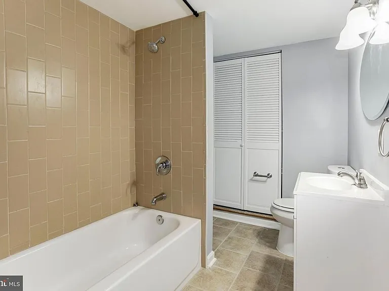 5755 Southern Ave — Photo 21
