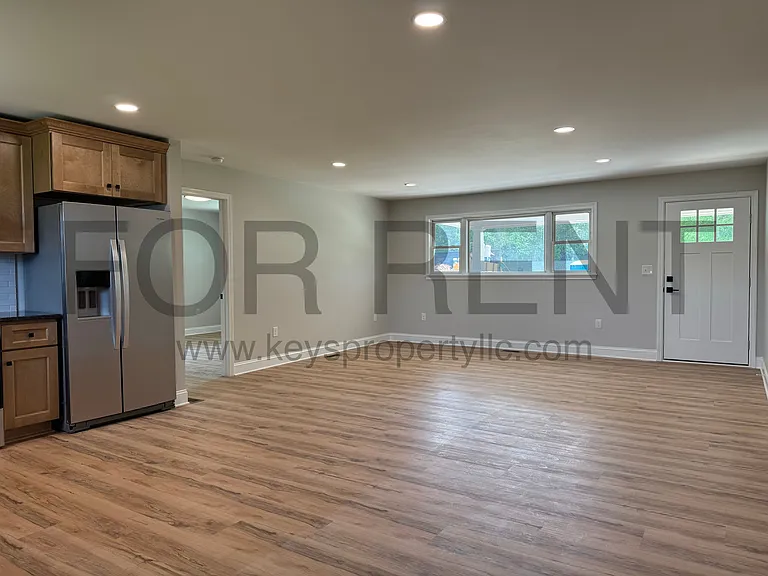 31647 Pinewood Dr — Photo 5