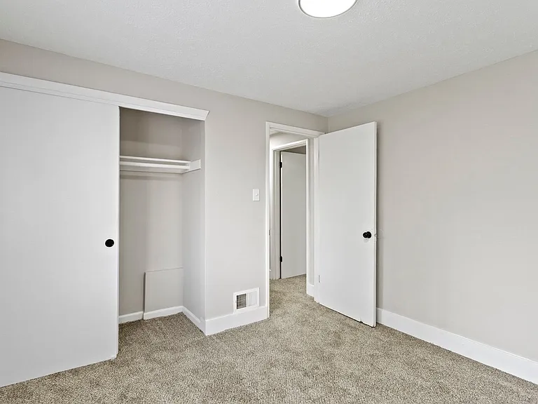 The Vistas Apartment Homes — Photo 41