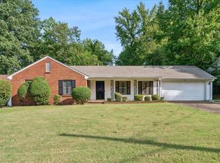 1360 Lehr Dr, Memphis, TN 38116