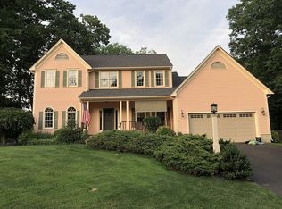 23 Holly Ln, Beverly, MA 01915