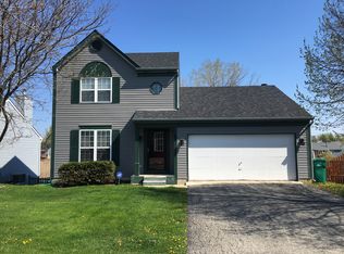 84 W Karen Ln, Round Lake Beach, IL
