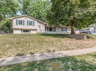 6703 Sheridan Ave, Des Moines, IA 50322