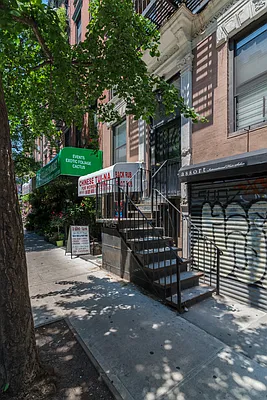 Rented by Sky Management | media 46