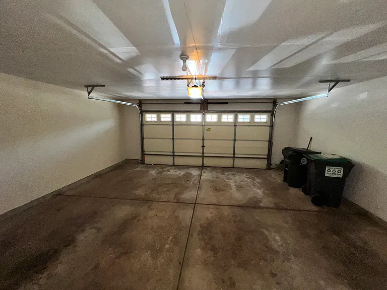 806 Lewisburg Ln — Photo 4