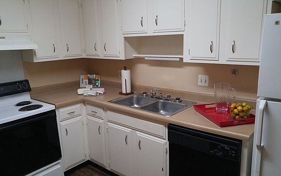 2nd image of 89 Breckinridge Sq