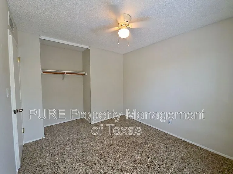 9611 Covey Ridge Ln — Photo 14