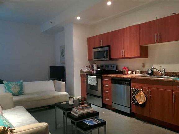 4th image of 111 E Flagler St APT 406