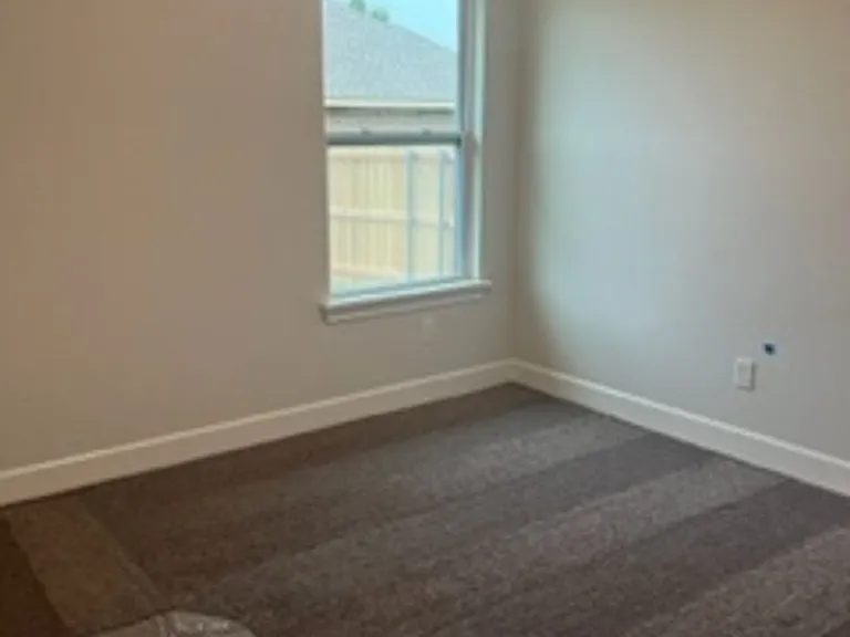 16009 Capulet Dr — Photo 12