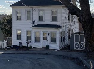 2 Carter St, Webster, MA 01570