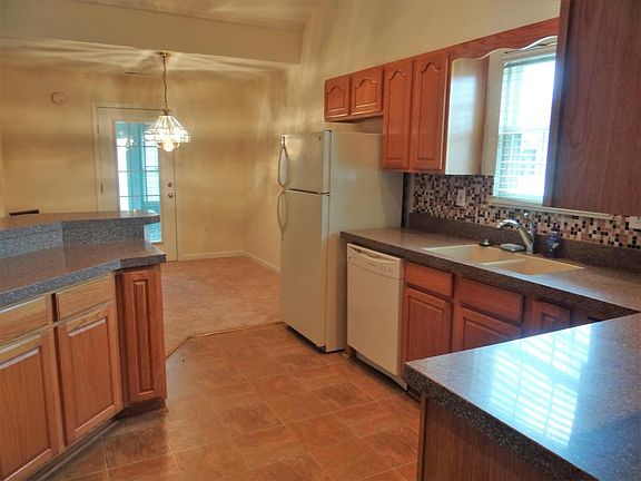 4th image of 500 Bethany Way