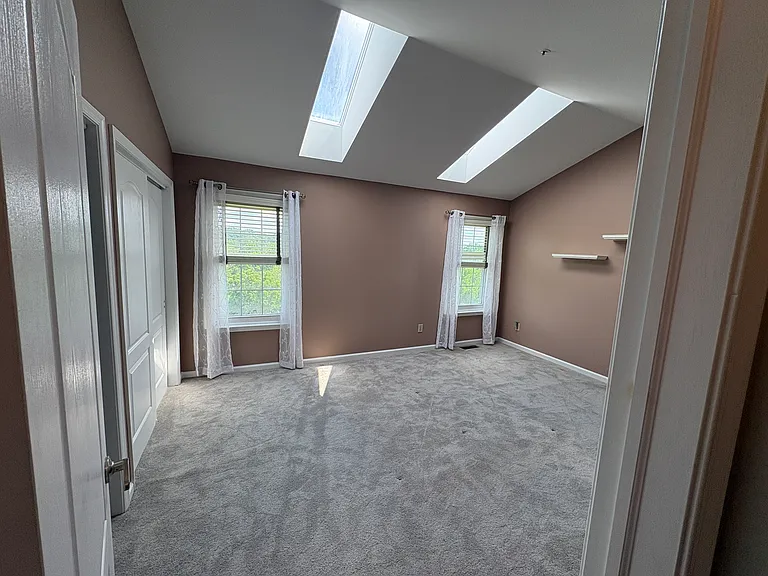 304 Huntington Ct #62 — Photo 11