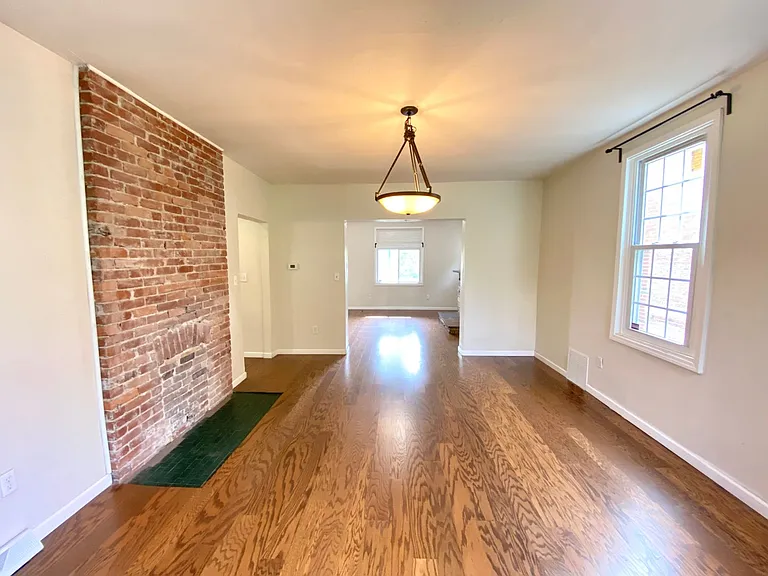 1518 Orangewood Ave — Photo 7