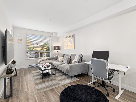5th image of 111-20356 72b Ave #111