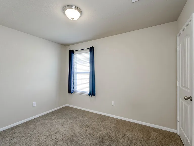5800 Montrelia Dr — Photo 12