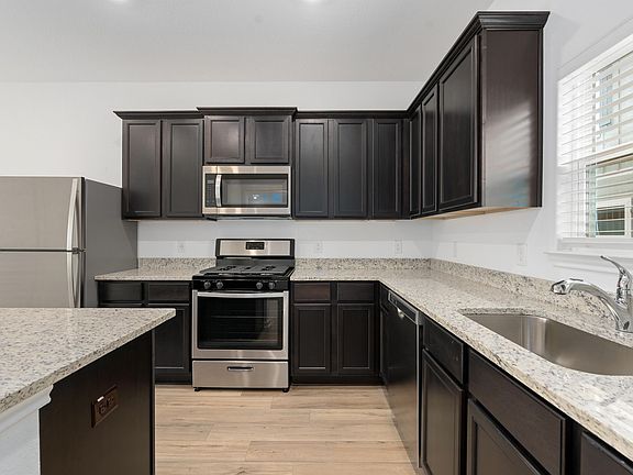 4th image of 10858 Quinn Ct #17325549