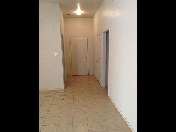 4th image of 2705 Maria Dr