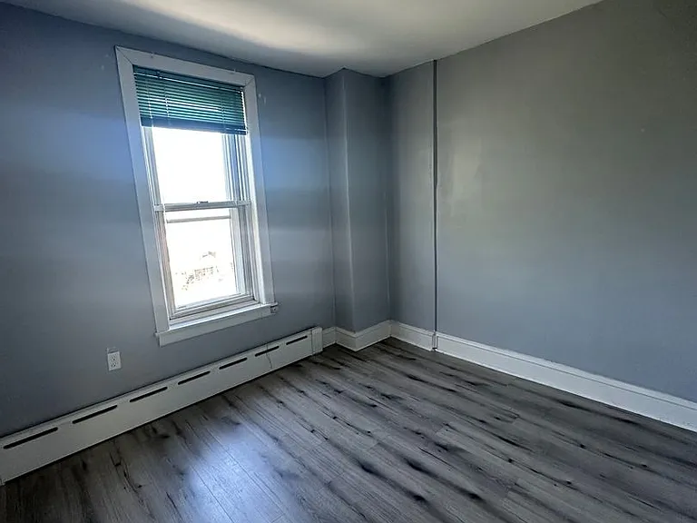 4030 Dexter St — Photo 11