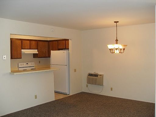 5th image of 8069 Caminito De Pizza Unit B