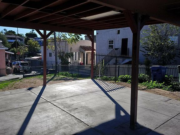 3rd image of 3314 Winter St
