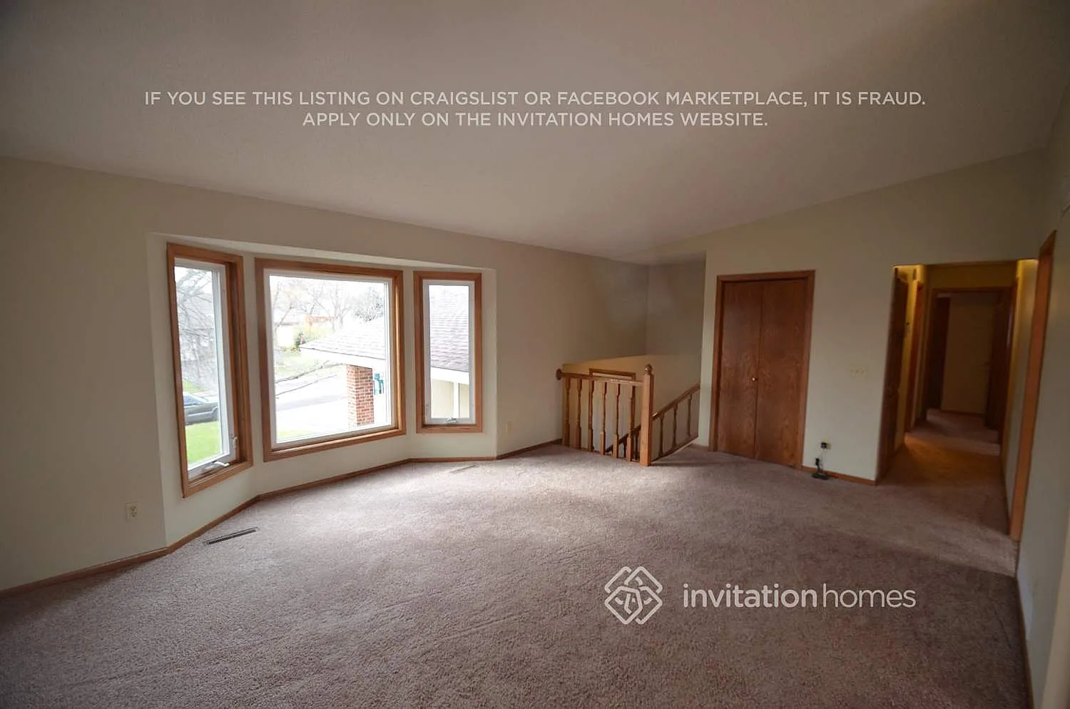 2416 Crestmount Ln Burnsville, MN 55306 — Photo 2