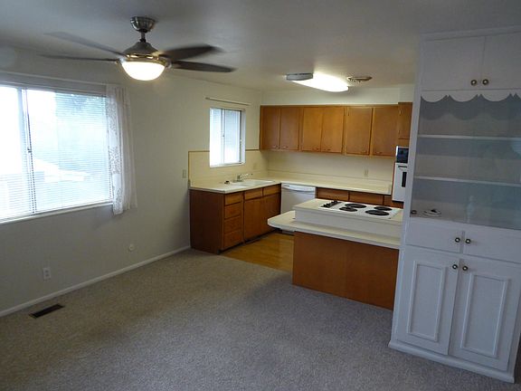 5th image of 2423 E Kensington Ave