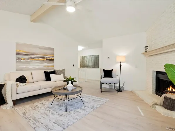 2735 Denver Avenue, Longmont, CO 80503