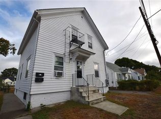 44 Foster St FLOOR 2, Pawtucket, RI 02861